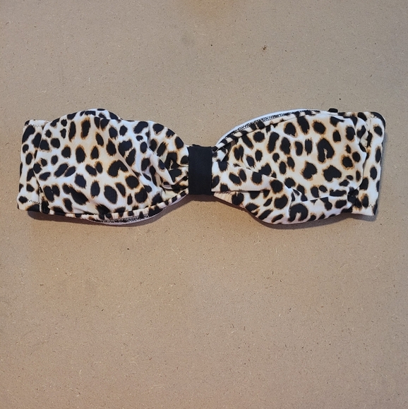 PINK Victoria's Secret Leopard Animal Print Bandeu Bathing Suit Top Size Small - Picture 2 of 8